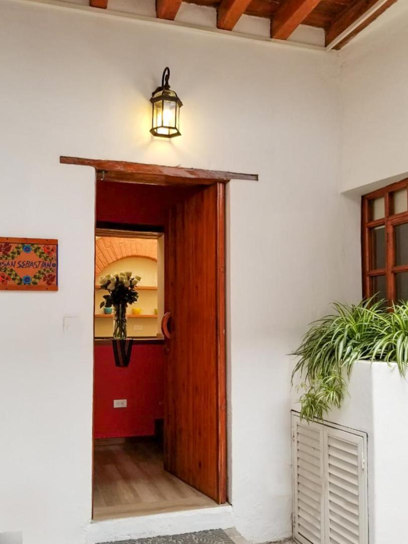 קיטו Casa Lunaloma - Boutique Apartments חדר תמונה