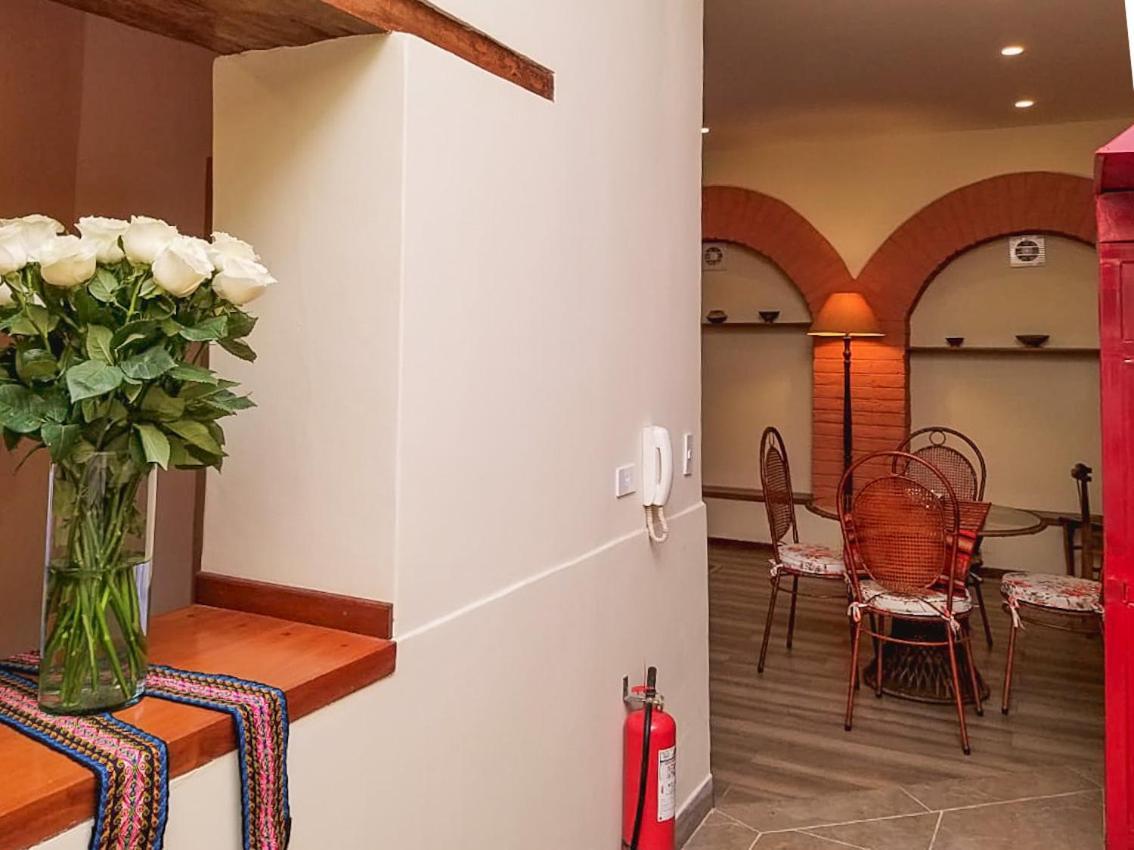 קיטו Casa Lunaloma - Boutique Apartments חדר תמונה